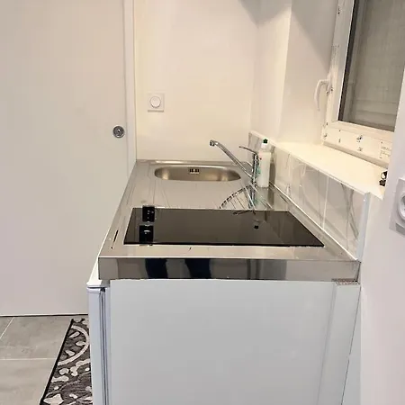 Apartment T2 Situe Au Centre De